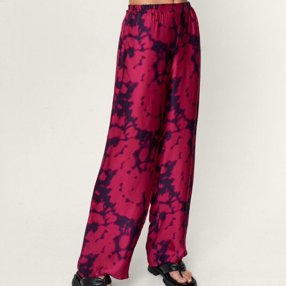 NASTYGAL Tie-Dye Satin Pants
